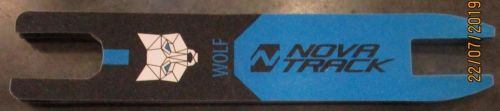 Шкурка-накладка на деку трюкового самоката Novatrack Wolf 100 Alloy EL, 47,5см*9см, синяя