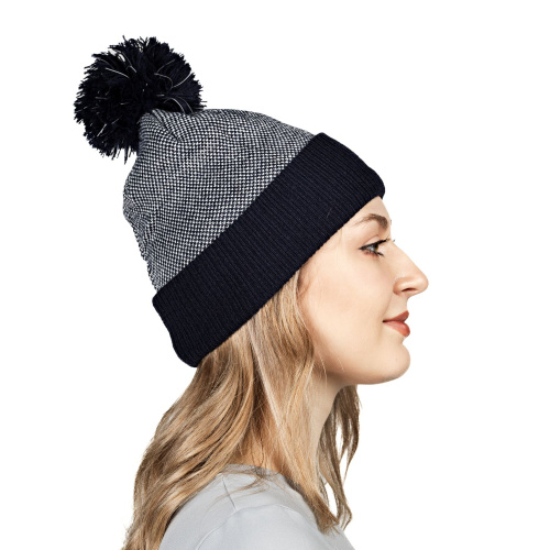 Шапка модель DRC22HK070, светоотражающая, серый с черным